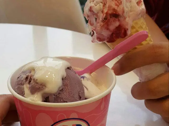 Baskin Robbins Food Photo 10