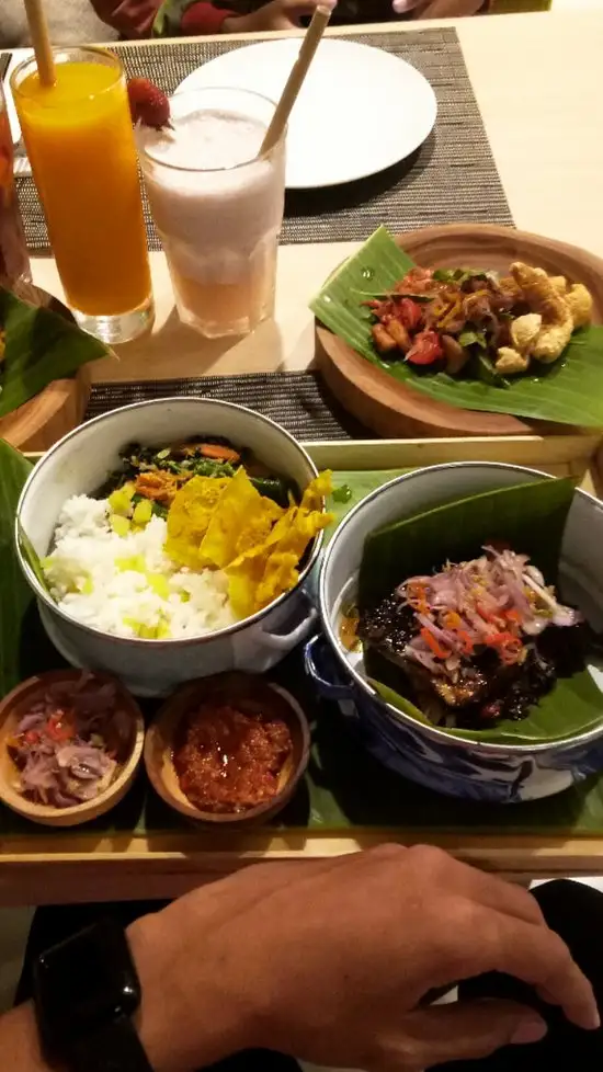 Gambar Makanan Jejaton Restaurant 4