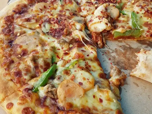 Domino's Pizza Food Photo 3