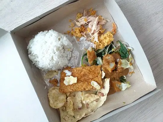 Gambar Makanan Ayam Goreng Suharti 13