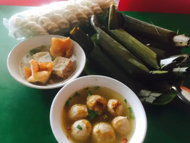 Gambar Makanan Bakwan Malang Rhestu Jl. Cipto Mangunkusumo 2