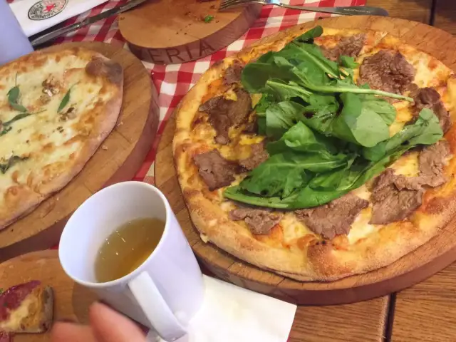 Pizzeria'nin yemek ve ambiyans fotoğrafları 53