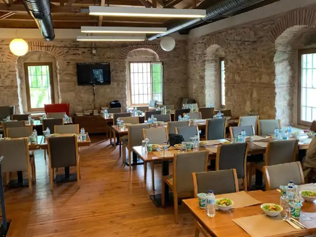 Manastır Cafe ve Restaurant'nin yemek ve ambiyans fotoğrafları 1