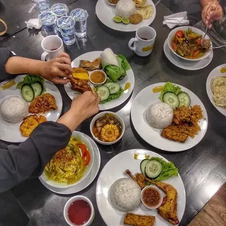 Gambar Makanan Ayam Goreng Fatmawati 5