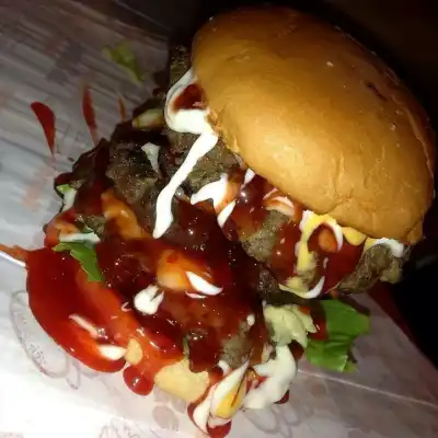 Deen Burger Bakar Uptown Banting