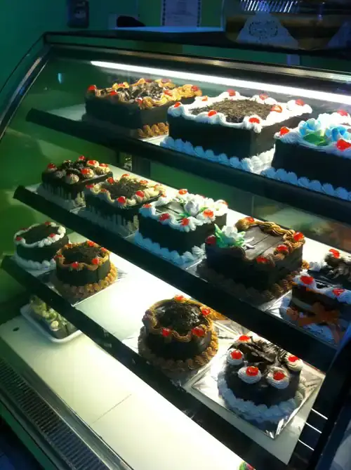 Gambar Makanan Bu Tri Cake & Bakery 3