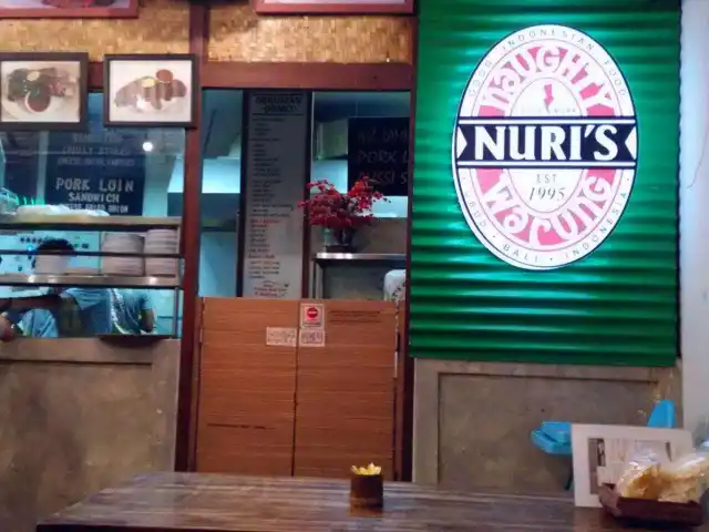 Gambar Makanan Naughty Nuri's Warung 17