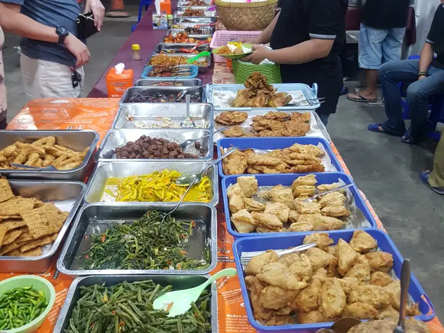 Gambar Makanan Nasi Uduk Ibu Sumi 8