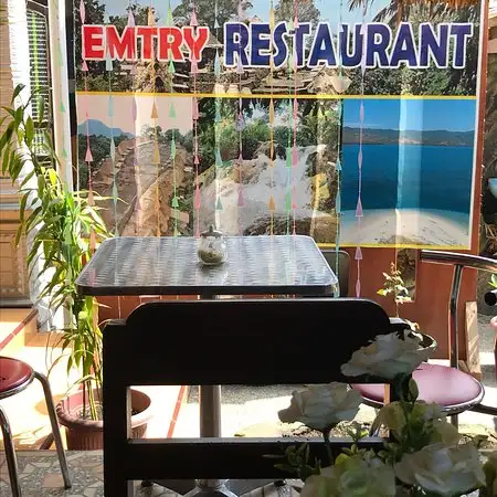 Gambar Makanan Emtry Cafe and Restaurant 8