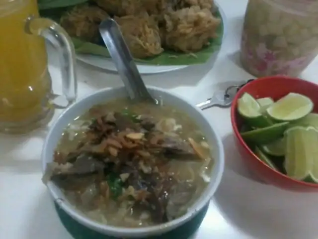 Gambar Makanan Soto Ayam dan Kerbau "Bu Jatmi" 2