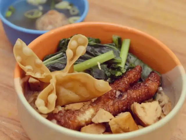 Bakso Lapangan Tembak Senayan