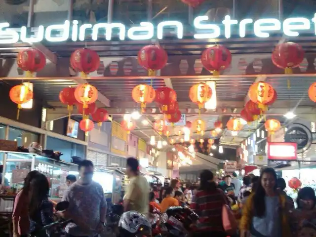 Gambar Makanan Sudirman Street 9