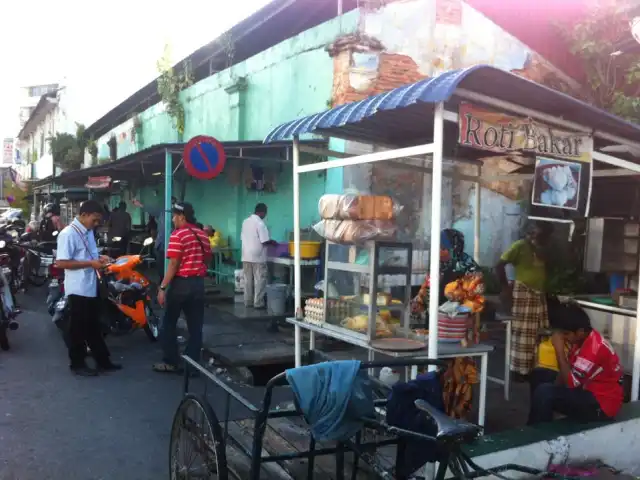 Roti Canai Transfer Rd. Food Photo 15
