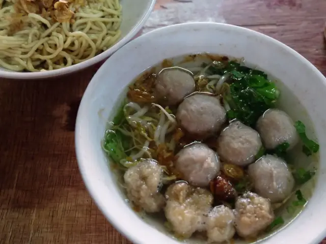 Gambar Makanan Bakso Urat Boboho 17