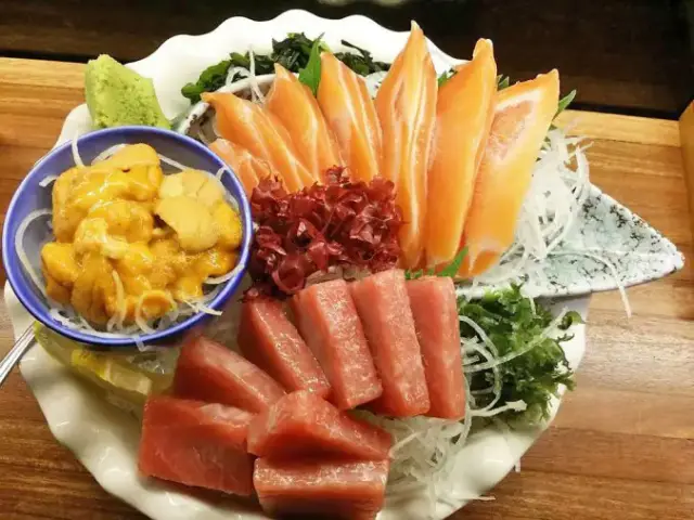 Hanayuzen Japanese Restaurant - 花友膳日本料理