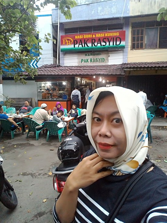 Nasi Gurih Pak Rasyid terdekat Restoran dan Tempat Makan Asia