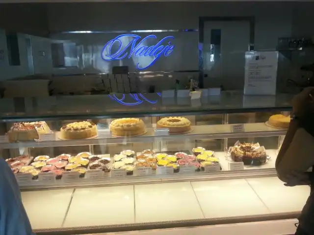 Nadeje Cake Shop Food Photo 9