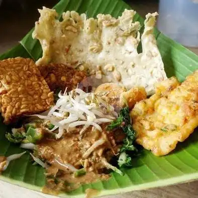 Gambar Makanan Nasi Pecel Pincuk Gg 9 Surabaya, Taman Pancing 4
