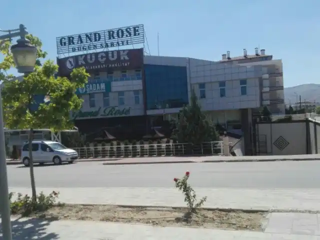 Grand Rose Cafe'nin yemek ve ambiyans fotoğrafları 3