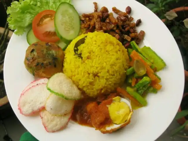 Gambar Makanan Nasi Kuning Cha-cha 2