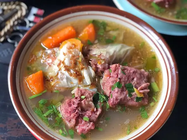 Gambar Makanan Sop Buntut Sapi Ma' Emun 9