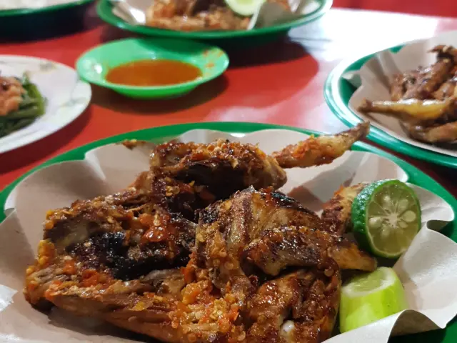 Gambar Makanan Ayam Bakar Taliwang Khas Pulau Lombok 2