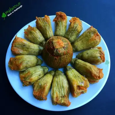 Mydanose Meze ve Zeytinyağlı'nin yemek ve ambiyans fotoğrafları 1