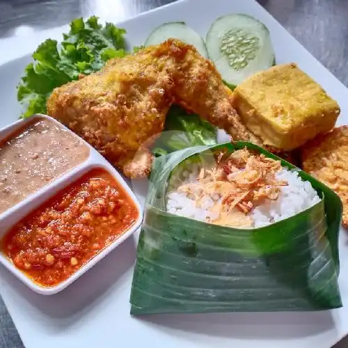 Gambar Makanan Nasi Uduk Ayam Tulang Lunak Pak Eddy, Kebon Sirih Timur 4