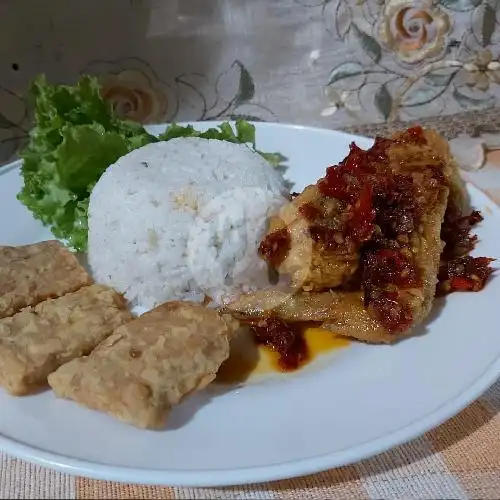 Gambar Makanan Dapur Santuy, GG.PERWIRA II Mawar Putih 6