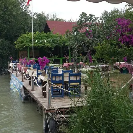 River Garden Restaurant'nin yemek ve ambiyans fotoğrafları 34