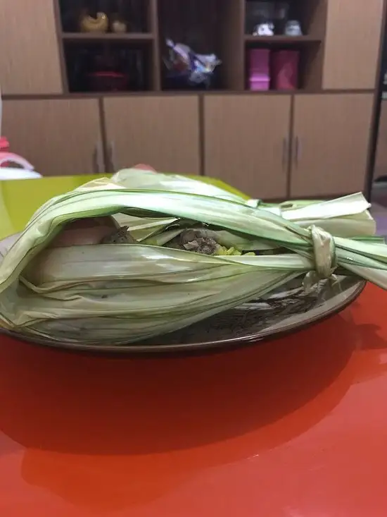 Gambar Makanan Rumah Makan Nasi Kuning Saroja Manado 3