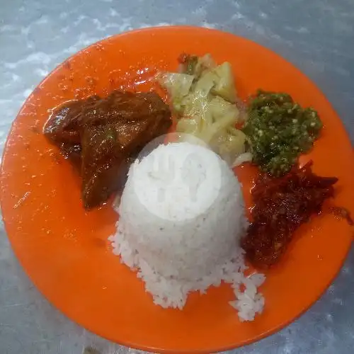 Gambar Makanan Nasi Padang Arinatha, Mukhtar Basri 4