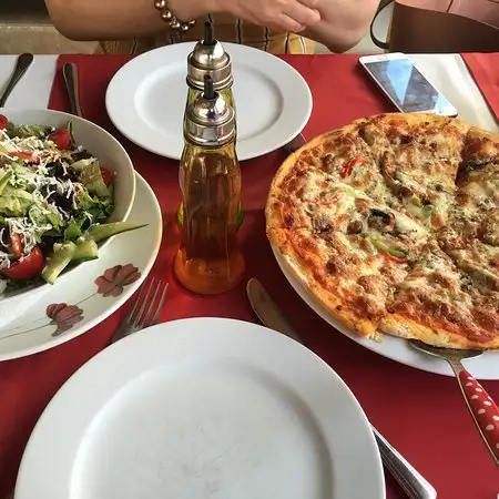 Ozi Pizza and Pasta'nin yemek ve ambiyans fotoğrafları 56