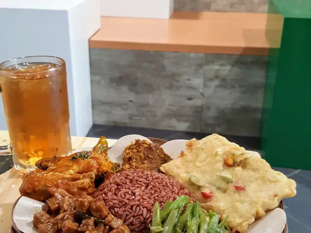 Gambar Makanan Piring Nasi 2