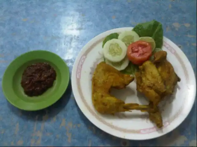Gambar Makanan Ayam Goreng Jakarta Asli 11