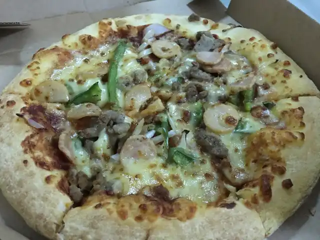 Domino's Pizza Food Photo 15