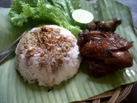 Ayam Bakar Madu Sambel Cabok