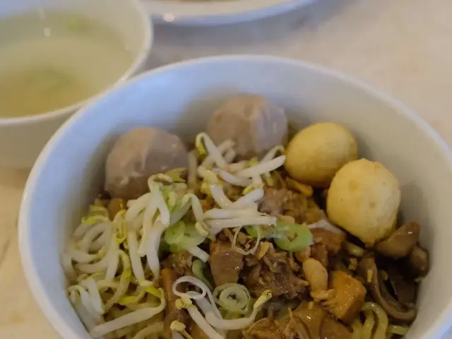 Gambar Makanan Bakmi Golek 17