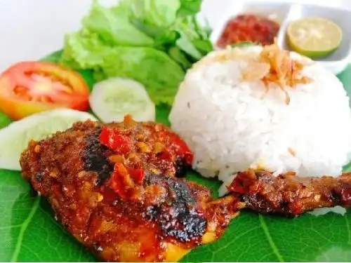 Lesehan Pecel Lele Lestari & Seafood, Srengseng Sawah
