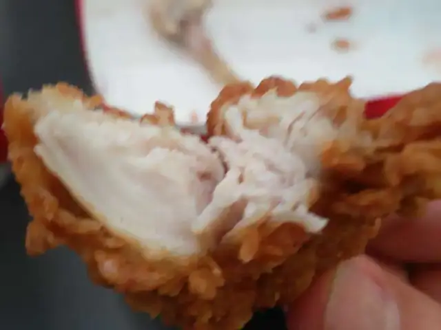Arden Fried Chicken'nin yemek ve ambiyans fotoğrafları 16