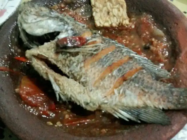 Warung Seafood Sidomulyo