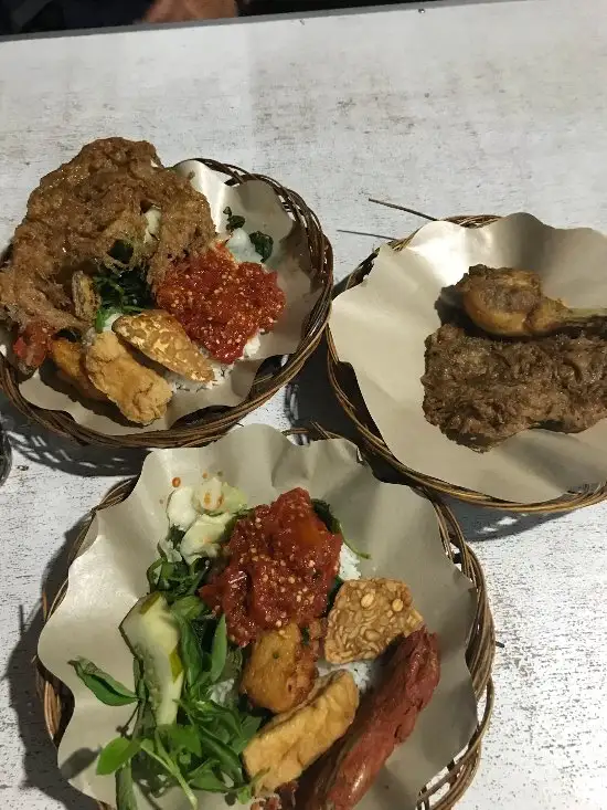 Gambar Makanan Nasi Tempong Mbok Nah 6