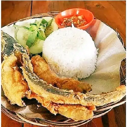 Gambar Makanan Pecel Lele (Rojo Lele 68), Ampera 5 14