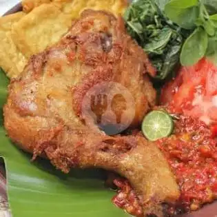 Gambar Makanan Nasi Goreng & Lalapan Ayam Bakar, Pulau Galang 8