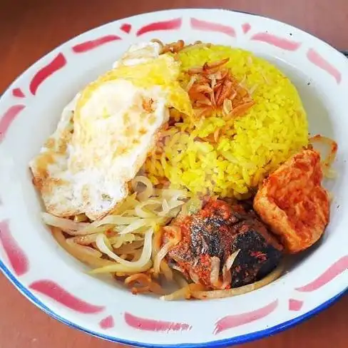 Gambar Makanan Nasi Uduk Pirak, Godean 9