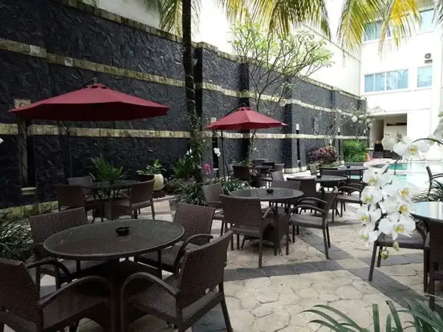Gambar Makanan Mirage Garden - Hotel The Mirah 8