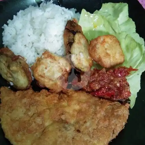 Gambar Makanan Ayam Geprek & Burger Mbak Lia, Gang Langgar 18