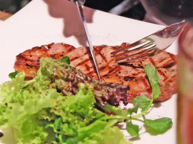 Gambar Makanan Rustique Steakhouse 1
