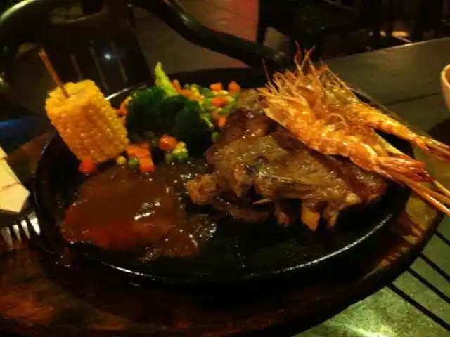 Rendezvous Steak Garden Food Photo 4