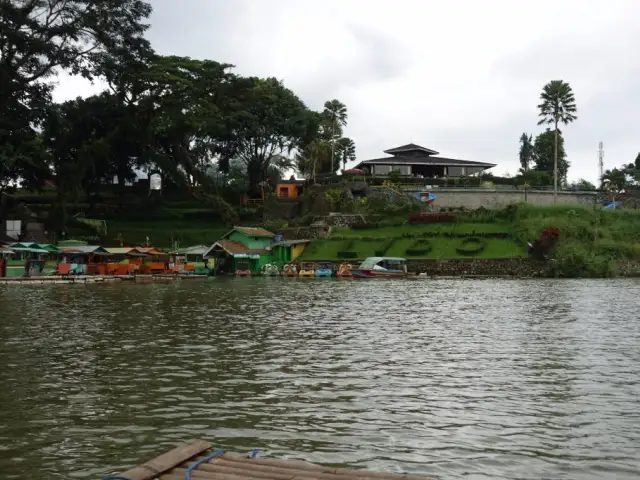 Gambar Makanan Rumah Makan Terapung Pinadar Lido 18